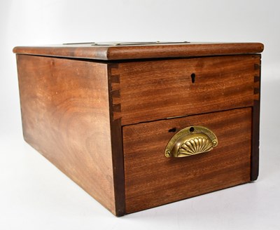Lot 578 - A vintage mahogany G. H. Gledhill & Sons Ltd...