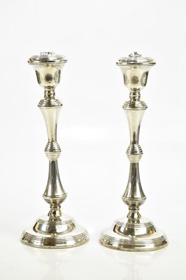 Lot 2529 - W I BROADWAY COMPANY; a pair of Elizabeth II...