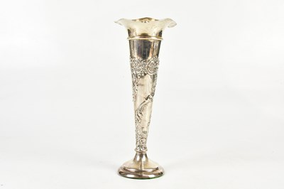 Lot 2210 - WILLIAM COMYNS & SONS; a hallmarked silver bud...