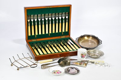 Lot 2025 - A collection of assorted silver plate...
