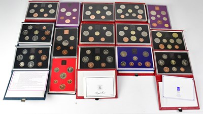 Lot 1030 - THE COINAGE OF GREAT BRITAIN AND NORTHERN...