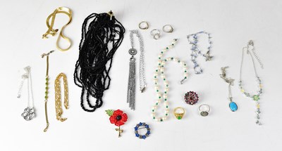 Lot 1269 - A mixed group of silver and other costume...