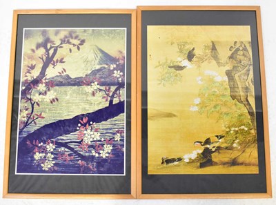 Lot 739 - A quantity of Japanese prints and framed silk...