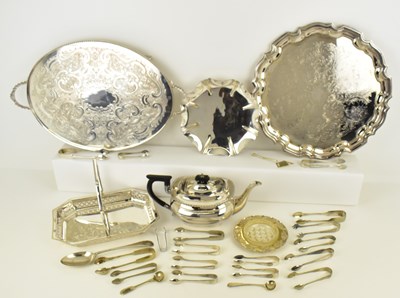 Lot 888 - Various items of silver plate, including a...