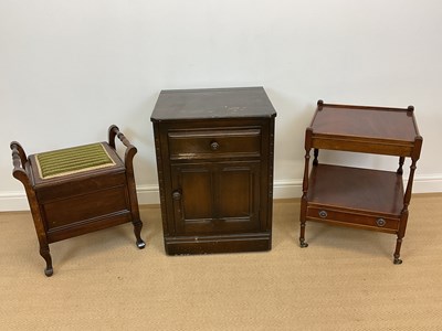 Lot 547 - A side table with single drawer on castors, an...