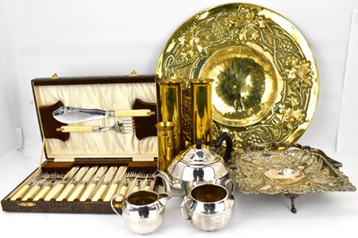 Lot 197 - Various items of mixed metalware