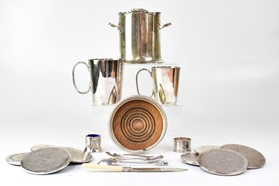 Lot 886 - A small quantity of silver-plated items, to...