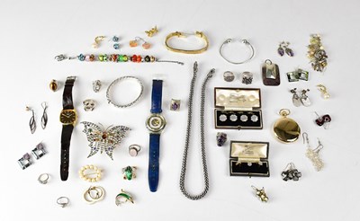 Lot 1283 - Various items of modern and vintage costume...