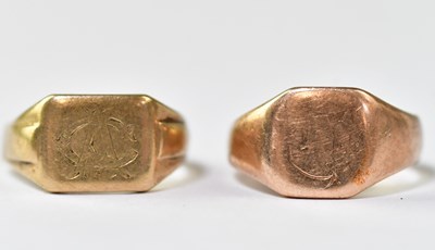 Lot 1110 - Two 9ct gold signet rings with partial...