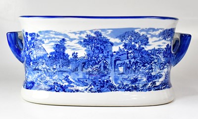 Lot 535 - A Regency Ironstone blue and white foot bath...