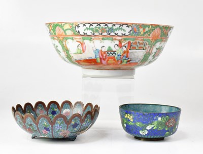 Lot 627 - A Chinese Famille Rose bowl decorated with...