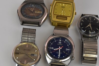 Lot 1334 - Five 1970s wristwatches including a Bulova...