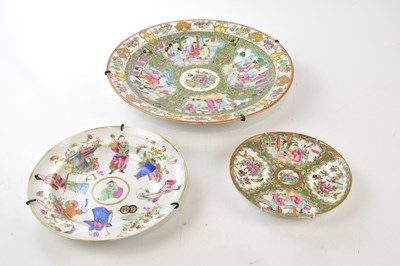 Lot 2699 - A 20th century Canton Famille Rose charger,...