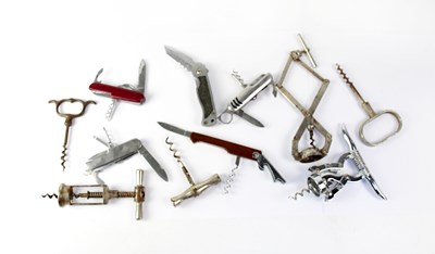 Lot 158 - A quantity of vintage corkscrews