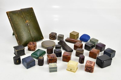 Lot 521 - A collection of thirty Victorian and later...
