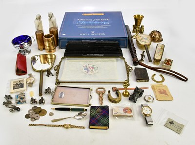 Lot 1404 - A mixed collectors' lot including plated ware,...