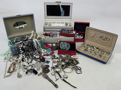 Lot 407 - A large collection of costume jewellery...