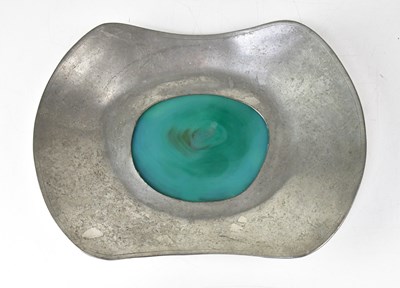 Lot 591 - An aluminium dish set with dyed green agate...