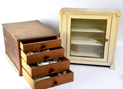 Lot 133 - A mid/late 20th century four-drawer table top chest