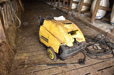 Lot 556 - Various workshop tools comprising a Karcher...