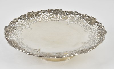 Lot 2288 - VINERS; an Elizabeth II hallmarked silver...