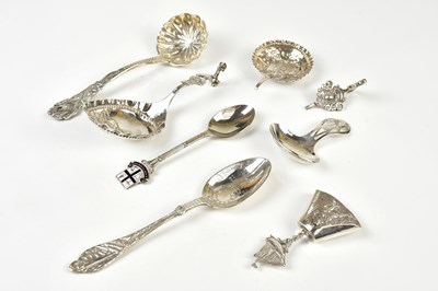 Lot 2363 - JOSIAH WILLIAMS & CO; a hallmarked silver...