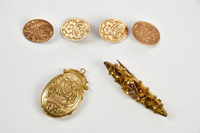 Lot 340 - A pair of 9ct gold cufflinks, a 9ct gold bar...
