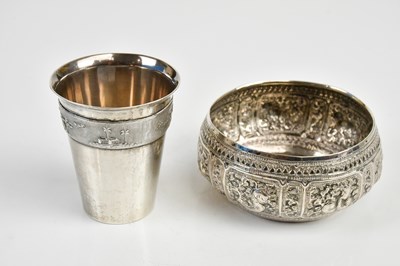 Lot 2166 - A Vietnamese 900 grade white metal beaker of...