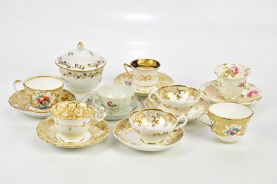 Lot 2980 - WORCESTER; an 18th century teacup and saucer...