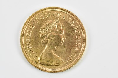 Lot 2579 - An Elizabeth II full sovereign, 1980.