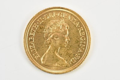 Lot 2589 - An Elizabeth II full sovereign, 1980.