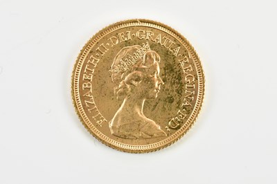Lot 2590 - An Elizabeth II full sovereign, 1980.