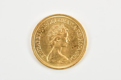 Lot 2593 - An Elizabeth II full sovereign, 1980.