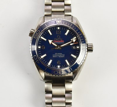 Lot 549 - OMEGA; a gentleman's Seamaster stainless steel...
