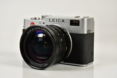 Lot 2668 - LEICA; a Leica Digilux 2 digital camera, with...