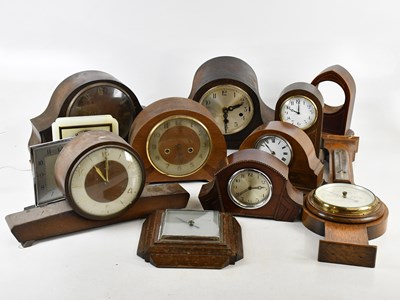 Lot 2498 - A quantity of mantel clocks and cases, with...