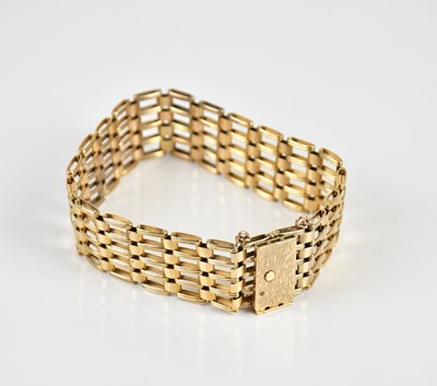 Lot 1542 - A 9ct yellow gold gate link bracelet, approx...