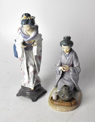 Lot 540 - LLADRÓ; a figure of a kneeling geisha...