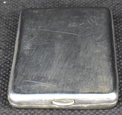 Lot 655 - A hallmarked silver small vesta case of rectangular shape