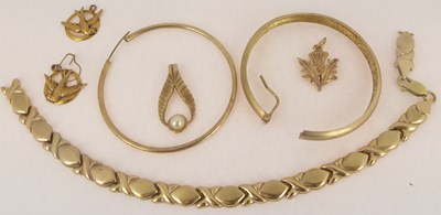 Lot 846 - Various item of miscellaneous 9ct gold...