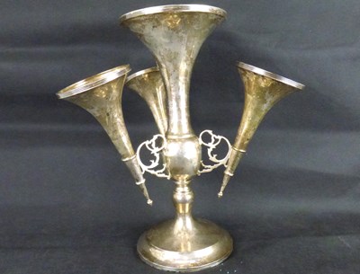 Lot 661 - A George V hallmarked silver epergne