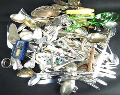Lot 648 - A good quantity of silver plated cutlery
