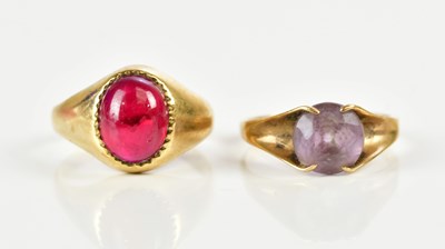 Lot 1457 - A 9ct yellow gold cabochon dress ring, size L,...