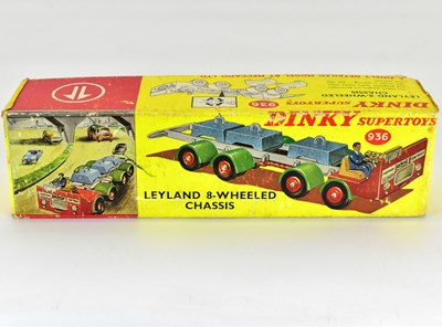 Lot 231 - DINKY SUPERTOYS