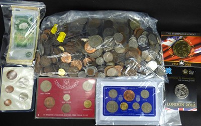 Lot 761 - A quantity of mixed British and world coins