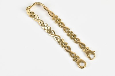 Lot 1579 - A 9ct yellow gold bracelet, length 17.5cm,...