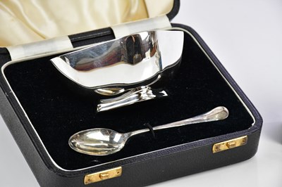 Lot 73 - A cased George VI hallmarked silver preserve...