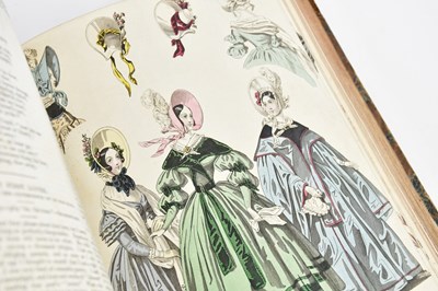 Lot 64 - THE WORLD OF FASHION AND CONTINENTAL...