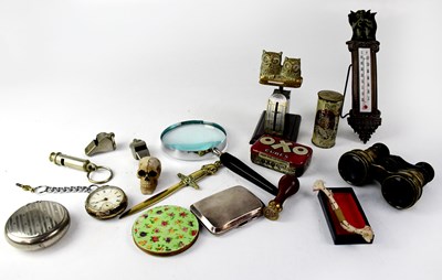 Lot 176 - An eclectic lot to include a pair of early...