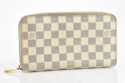 Lot 1910 - LOUIS VUITTON; a cream Damier coated canvas...